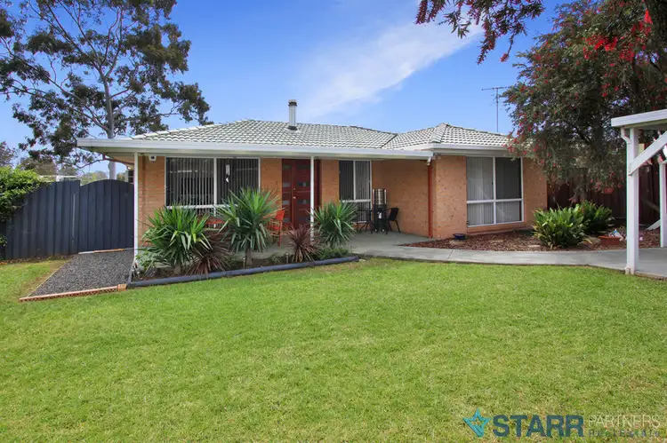 9 Dural Place, Dharruk NSW 2770