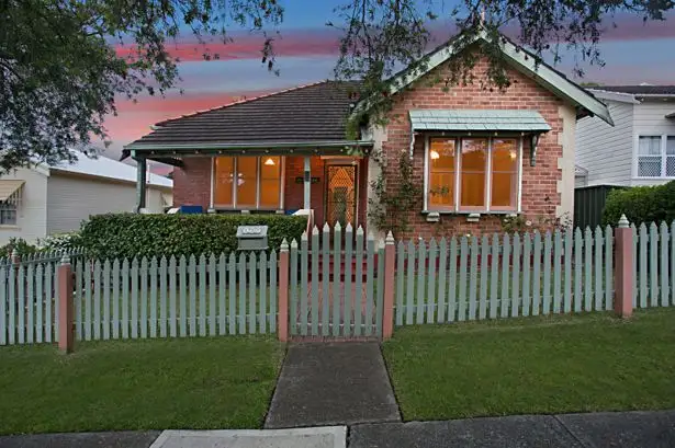 137 Lockyer Street, Adamstown NSW 2289