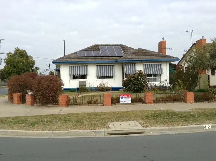 42 Hicken Crescent, Shepparton VIC 3630