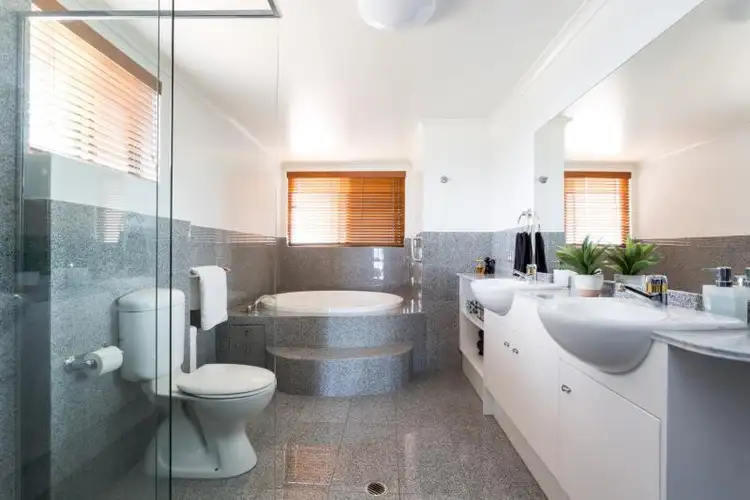Sixth view of Homely unit listing, 7/81 Marine Parade, Redcliffe QLD 4020