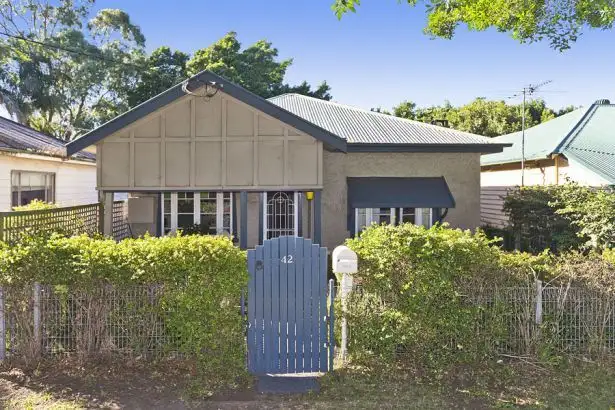 42 Kings Road, Tighes Hill NSW 2297