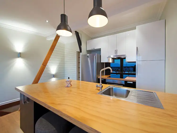 Fourth view of Homely unit listing, 2/11 Arnold Street, Manly QLD 4179