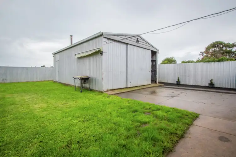 Sixth view of Homely house listing, 10 Elm Avenue, Mount Gambier SA 5290