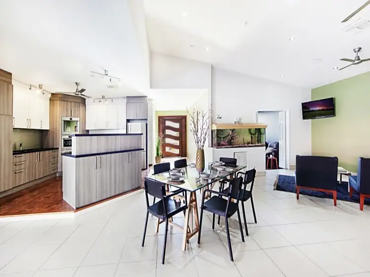 1 Genesta Court, Bushland Beach QLD 4818