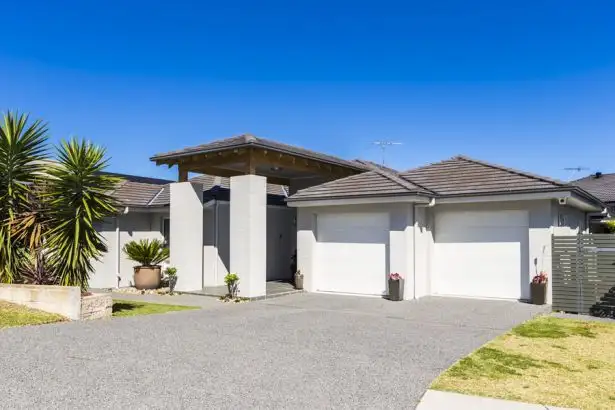 10 Tuckeroo Circuit, Adamstown NSW 2289