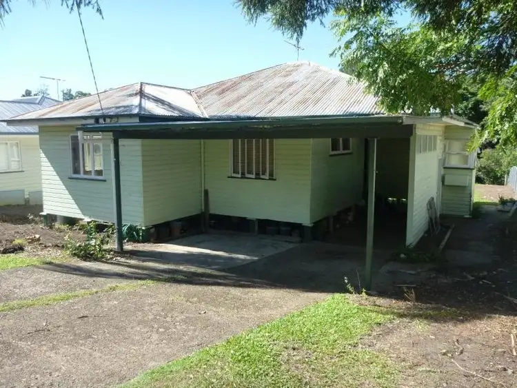 63 Nurstead  St, Camp Hill QLD 4152