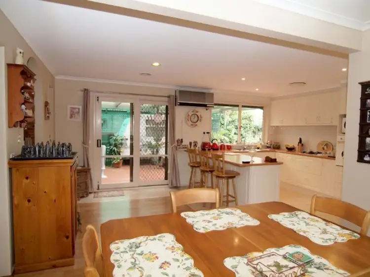 Fourth view of Homely house listing, 32 Edeys Run, Hampton Park VIC 3976