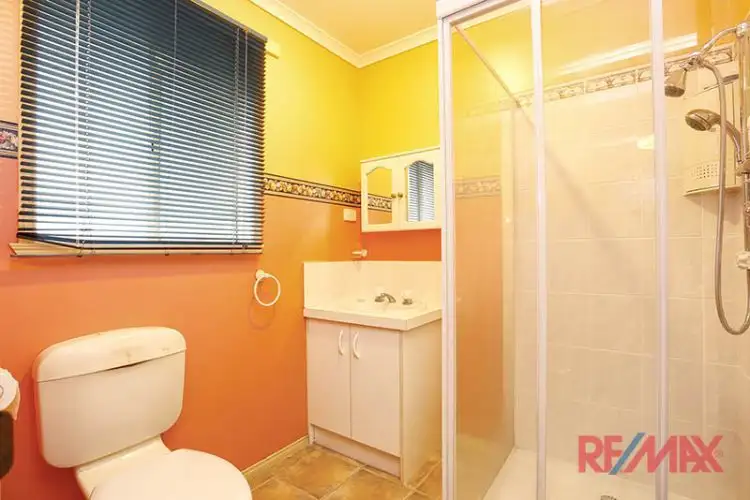 Seventh view of Homely house listing, 4 Ironbark Close, Hampton Park VIC 3976