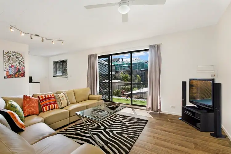 3/63 Warren Street, St Lucia QLD 4067