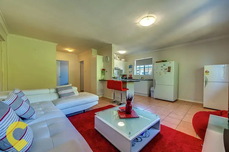 2/30 Cavillon Street, Holland Park QLD 4121