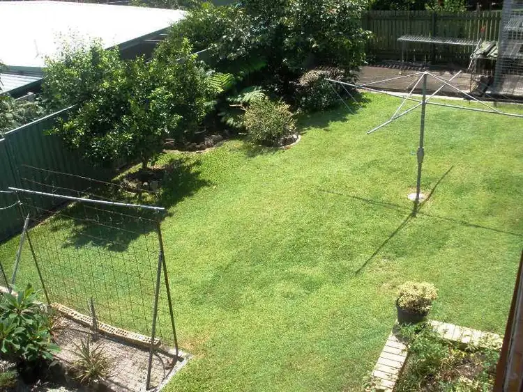 Fourth view of Homely house listing, 4 Leigh Ct, Alexandra Hills QLD 4161
