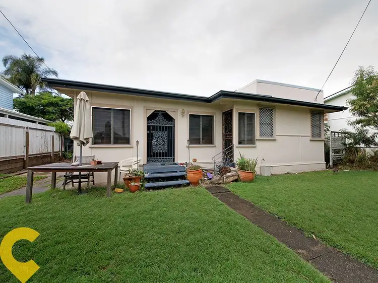 19 Eleventh Avenue, Brighton QLD 4017