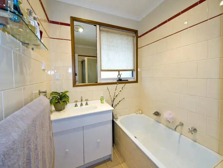 Fifth view of Homely villa listing, 7 Casuarina Court, Pascoe Vale VIC 3044