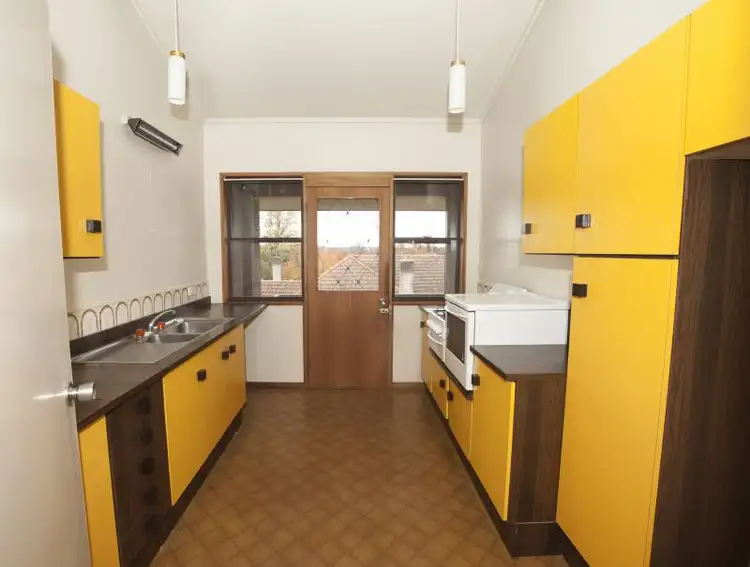 Second view of Homely apartment listing, 3/121 Mossman Street, Armidale NSW 2350
