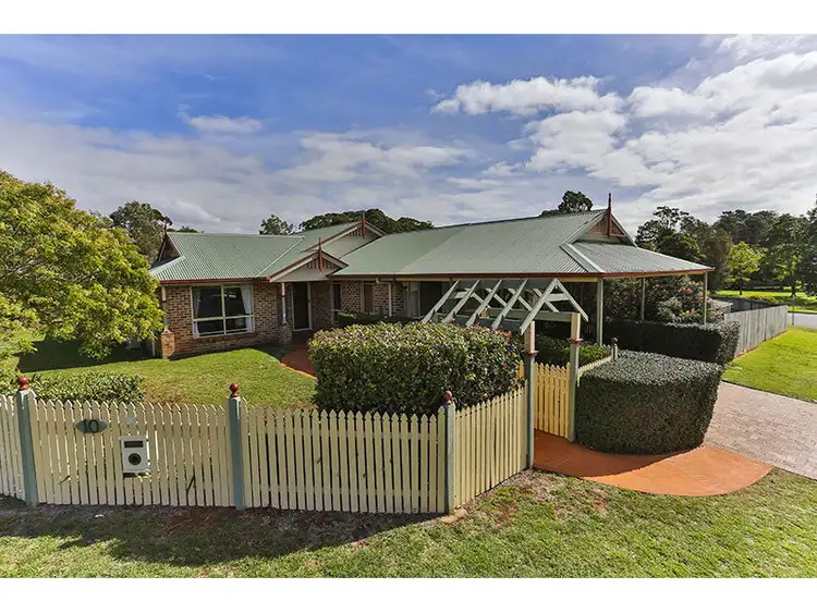 10 Petunia Close, Middle Ridge QLD 4350
