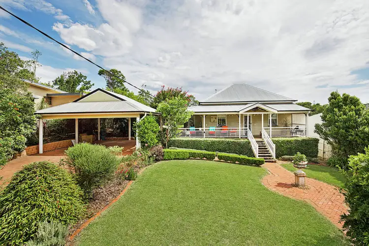 18 Pierce Street, South Toowoomba QLD 4350