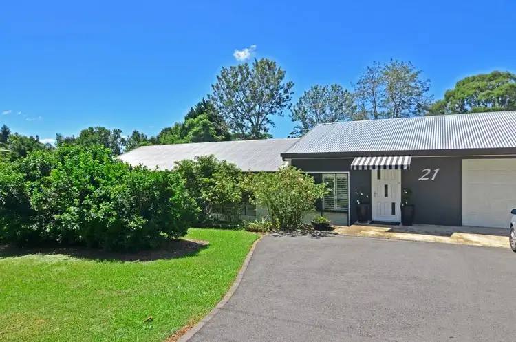 21 Hilltop Crescent, Maleny QLD 4552