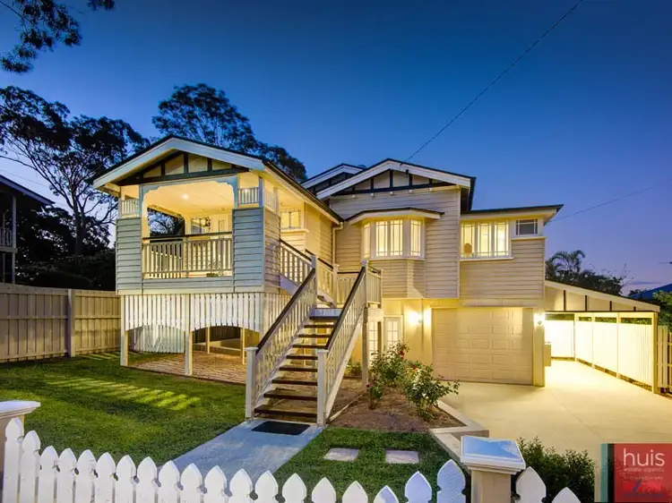 18 Hethorn St, Coorparoo QLD 4151