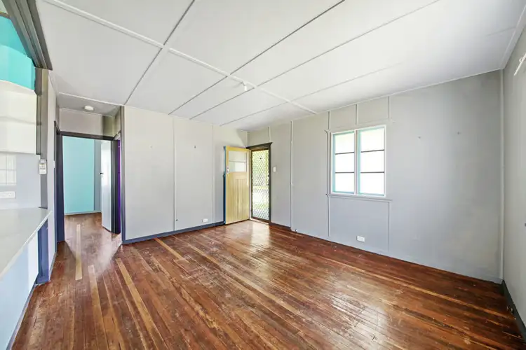 Fourth view of Homely house listing, 243 Elizabeth Avenue, Clontarf QLD 4019