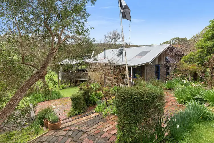 135 Cashins Road, Kawarren VIC 3249