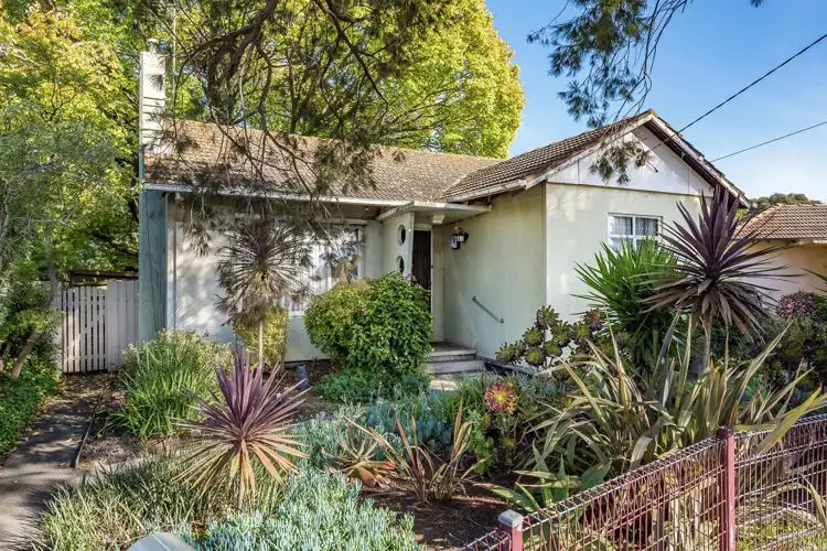 12 Oak Avenue, Doveton VIC 3177