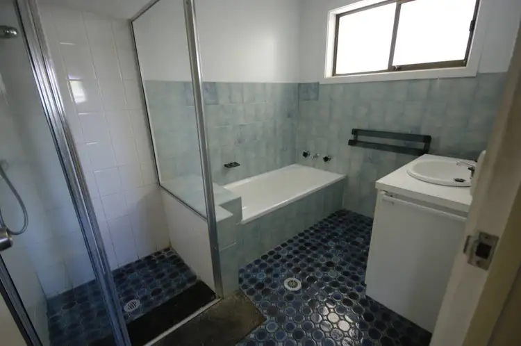 Fifth view of Homely house listing, 2/11 Corbett Crt, Deniliquin NSW 2710