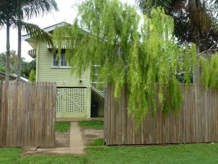 25 Lily Street, Cairns North QLD 4870