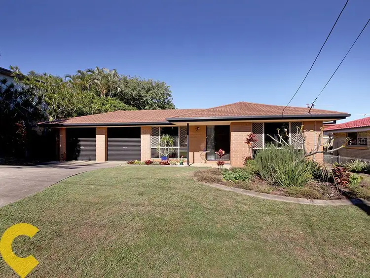 121 King Street, Woody Point QLD 4019