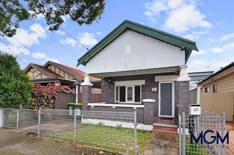 Third view of Homely house listing, 37 George Street, Eastlakes NSW 2018