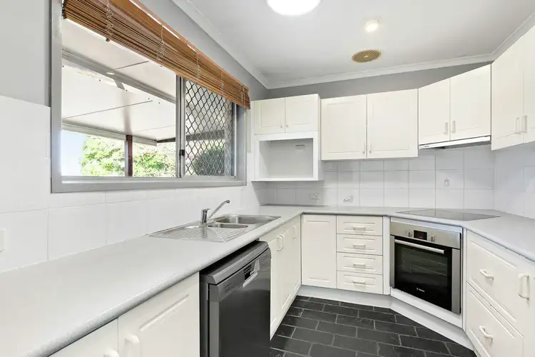 11 Baroona Street, Rochedale South QLD 4123