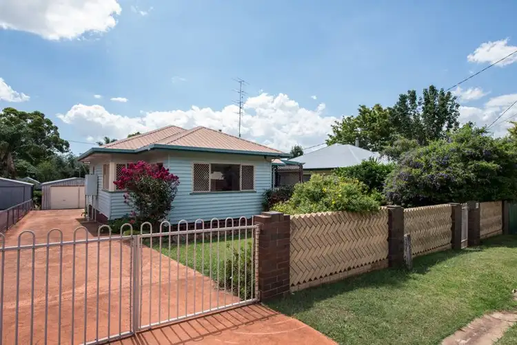 11 Peel street, South Toowoomba QLD 4350