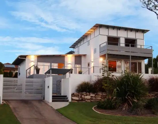 9 Exeter St, Torquay QLD 4655