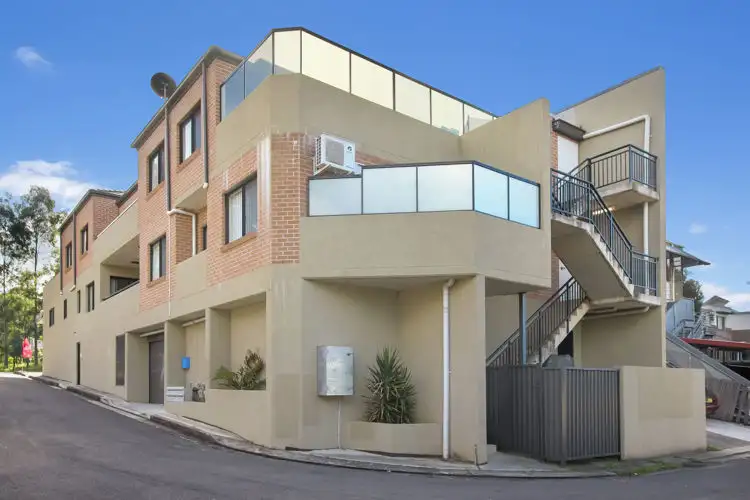 Main view of Homely unit listing, 2/78 Barbara Boulevarde, Seven Hills NSW 2147