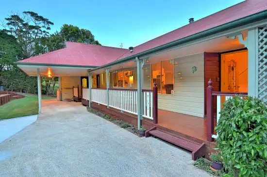 44 Palm Street, Maleny QLD 4552