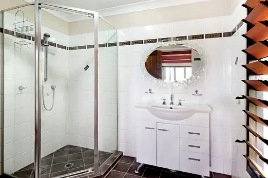 Sixth view of Homely house listing, 2 Bellhurst Outlook, Tarragindi QLD 4121