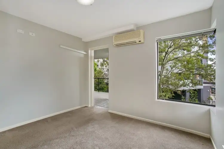 Fifth view of Homely unit listing, 26/7 Landsborough Terrace, Toowong QLD 4066
