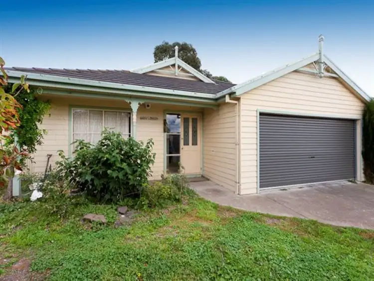 13 Yaraan Court, Hampton Park VIC 3976