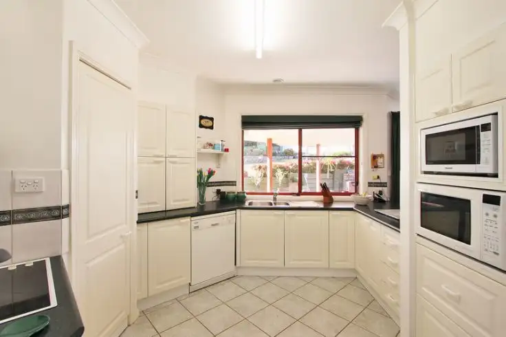 Fifth view of Homely house listing, 3. Baird, Armidale NSW 2350