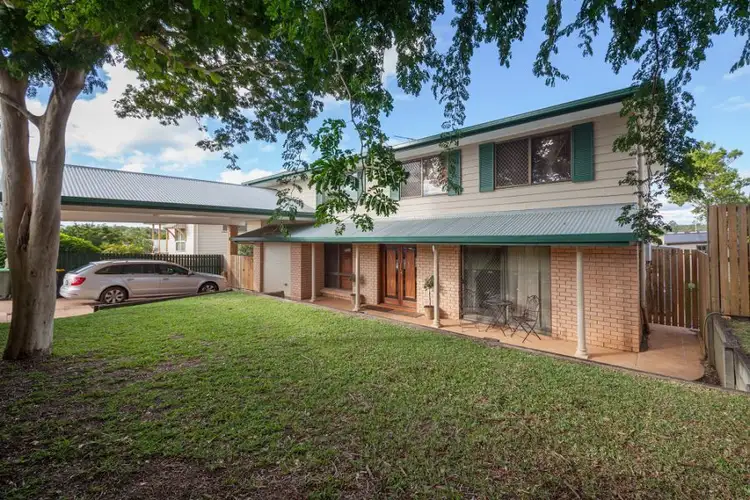 92 Ham Road, Mansfield QLD 4122