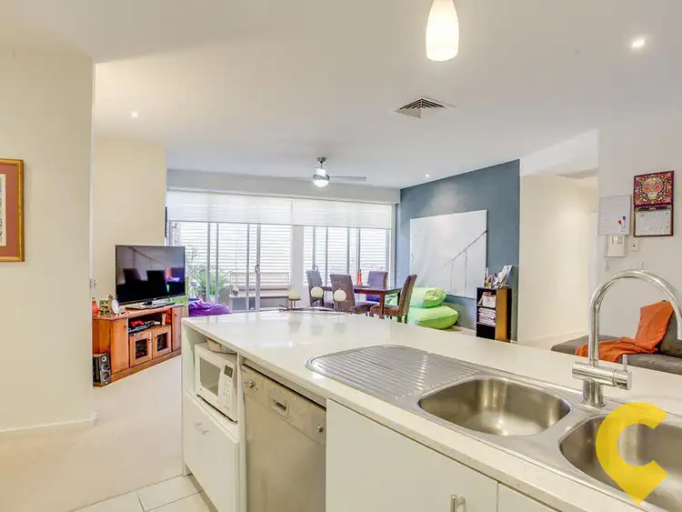 Fourth view of Homely unit listing, 1/146 Prince Edward Parade, Scarborough QLD 4020