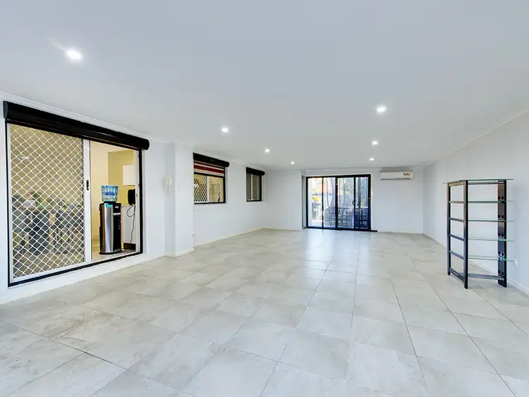 Fifth view of Homely house listing, 1 Karrabul Cr, Doolandella QLD 4077