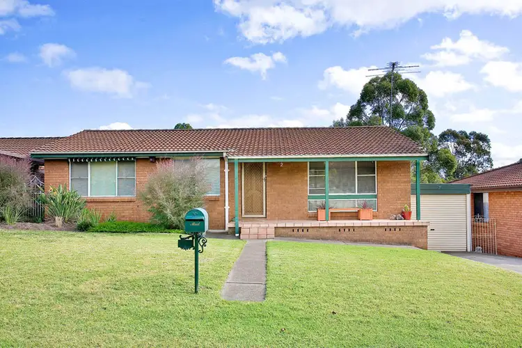 2 Whitbeck Place, Cranebrook NSW 2749
