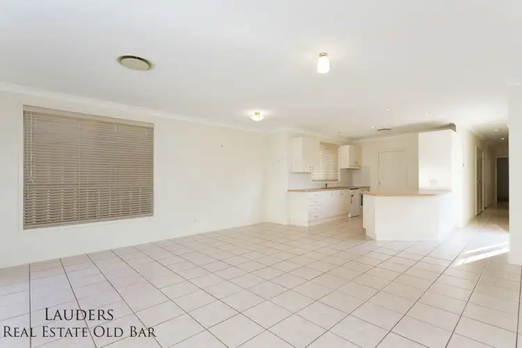 Fourth view of Homely villa listing, 3/6 Bryan Street, Old Bar NSW 2430