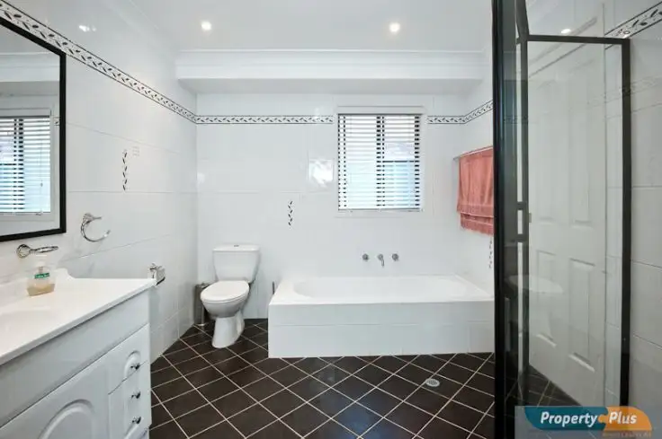 Fifth view of Homely house listing, 2 Zeya Close, St Clair NSW 2759