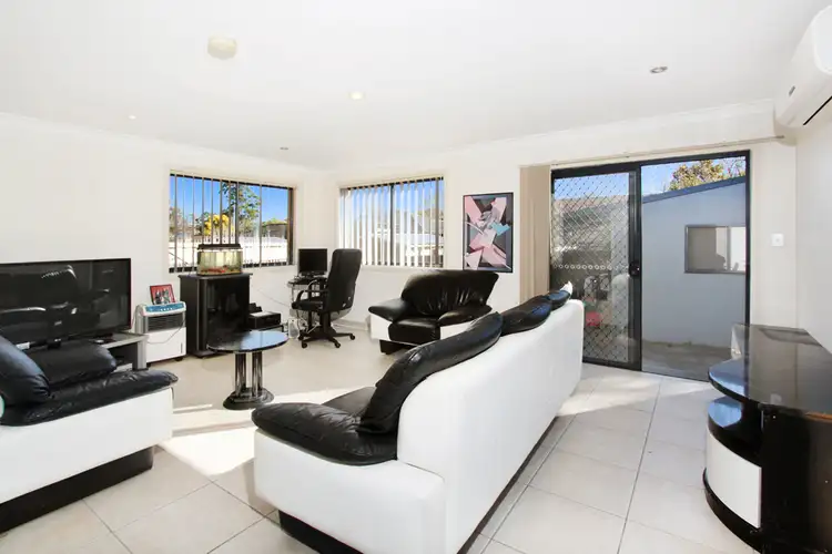 Fifth view of Homely house listing, 11 Twickenham Avenue, Cambridge Park NSW 2747
