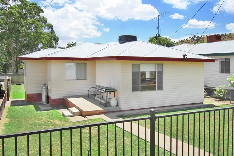 30 Hunt Street, Tamworth NSW 2340
