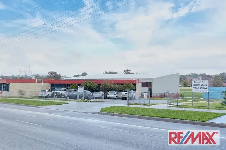 Seventh view of Homely unit listing, 2/83 Warana Drive, Hampton Park VIC 3976