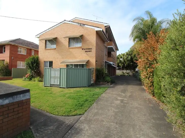 Main view of Homely unit listing, 2/274 Victoria Street, Taree NSW 2430