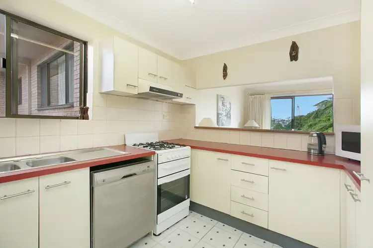 Fourth view of Homely unit listing, 6/127 Wynnum Esplanade, Wynnum QLD 4178