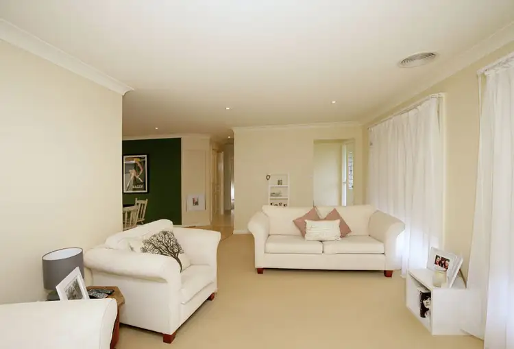 Fifth view of Homely villa listing, 1/1B Canola Place, Estella NSW 2650
